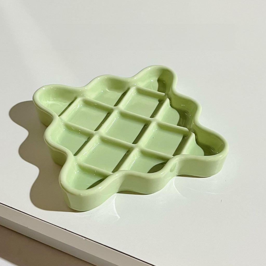 Ceramic slow feeder for pets —  helps cats and dogs eat slowly